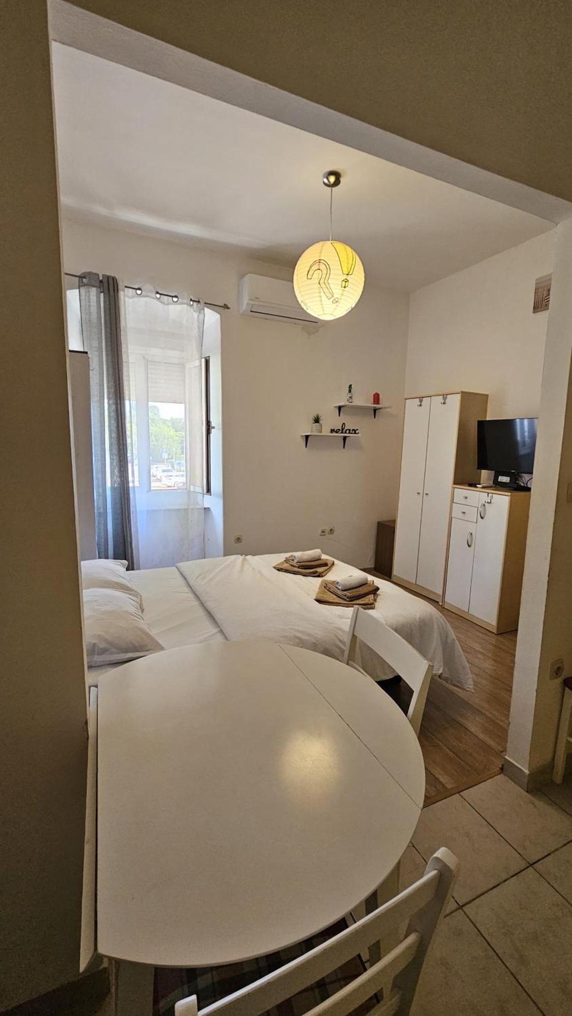 Kiki For 2, Near Old Town & Beach, Free Wifi Apartment Zadar